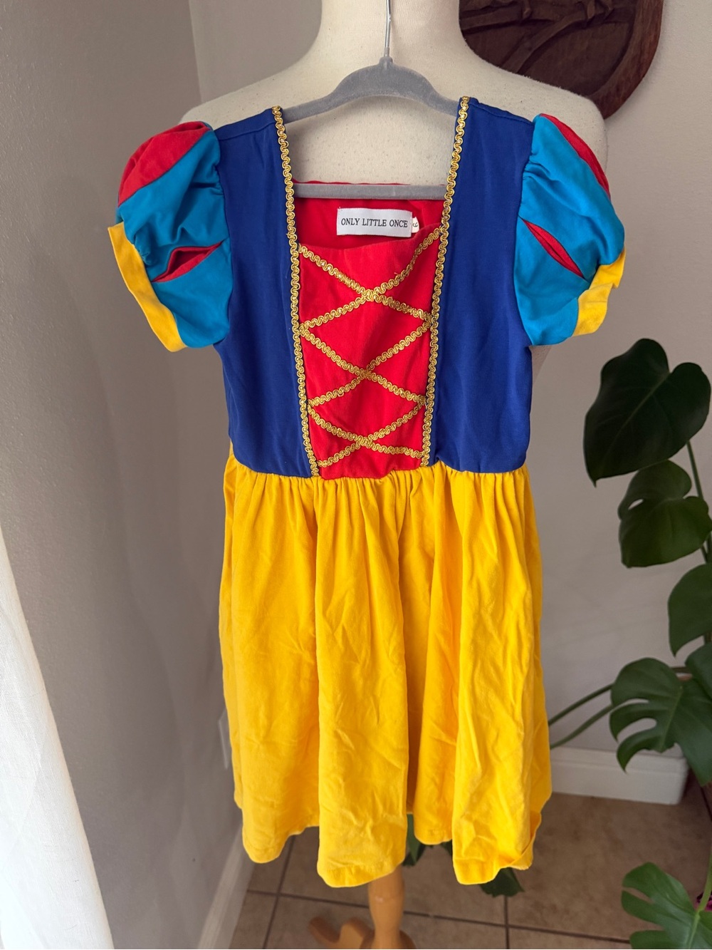 Only Little Once Snow White Inspired Costume Dress Girls Size 6